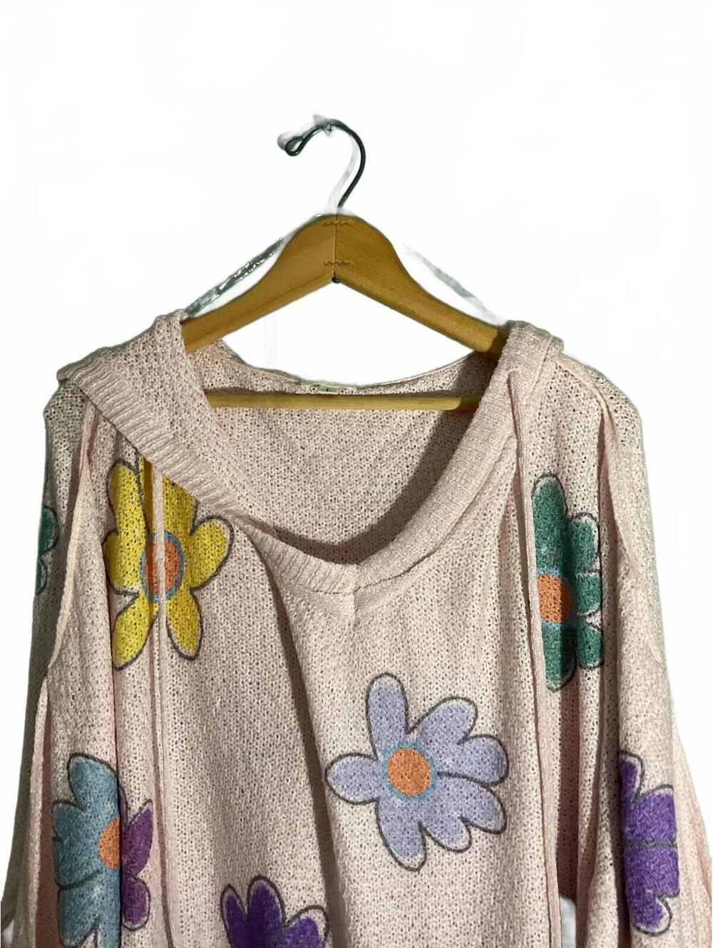 POL Lightweight  Oversized Knit Sweater with Colorful Floral Print (L,XL, 1X) - Picture 5 of 9